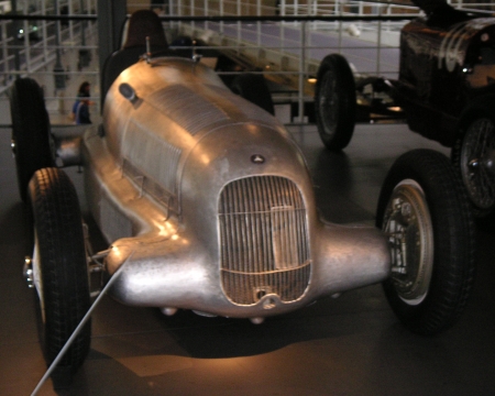 Mercedes Silberpfeil-W25 1934 Vorderansicht